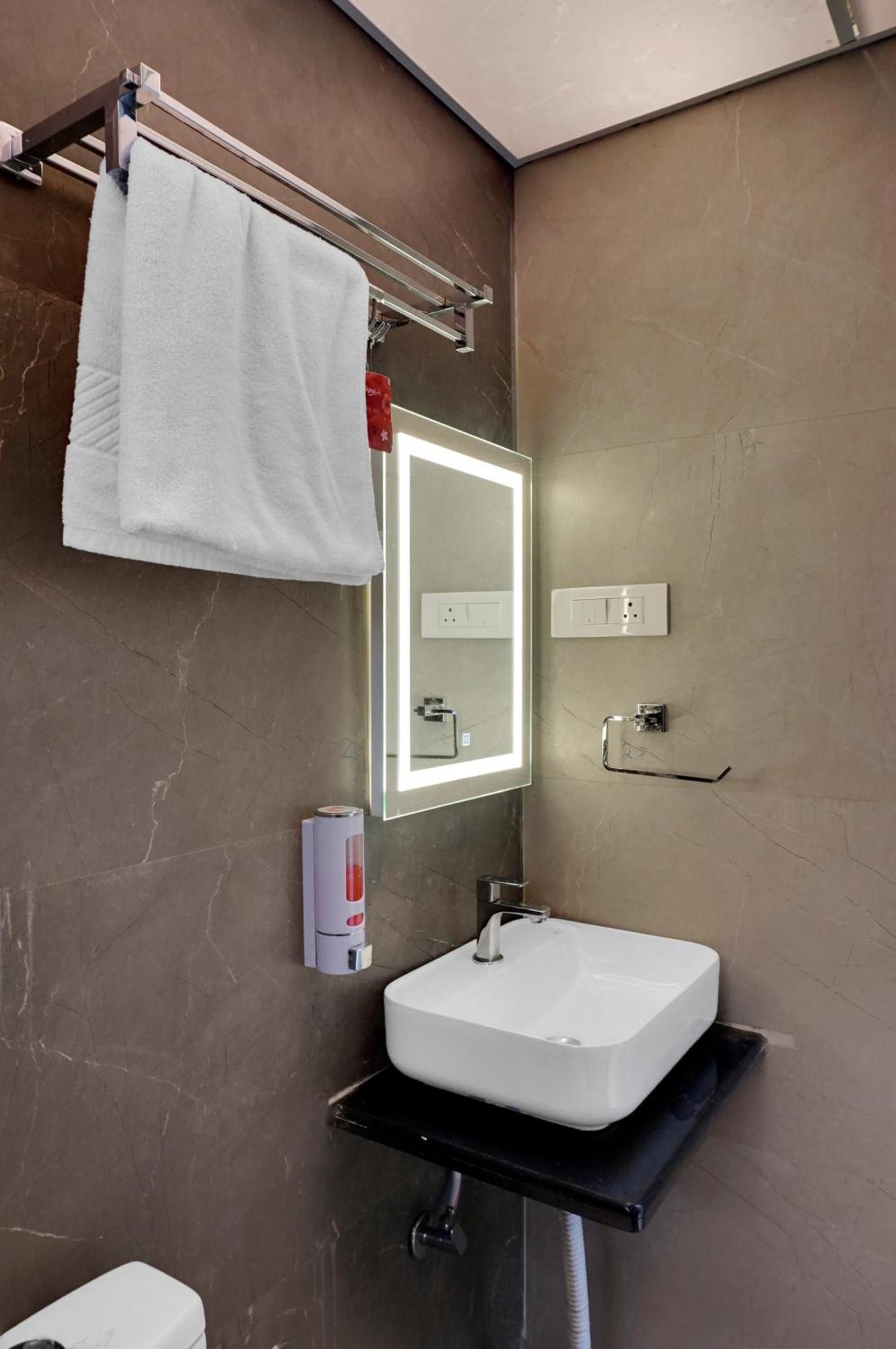 Hotel Sayba Executive Púna Exteriér fotografie
